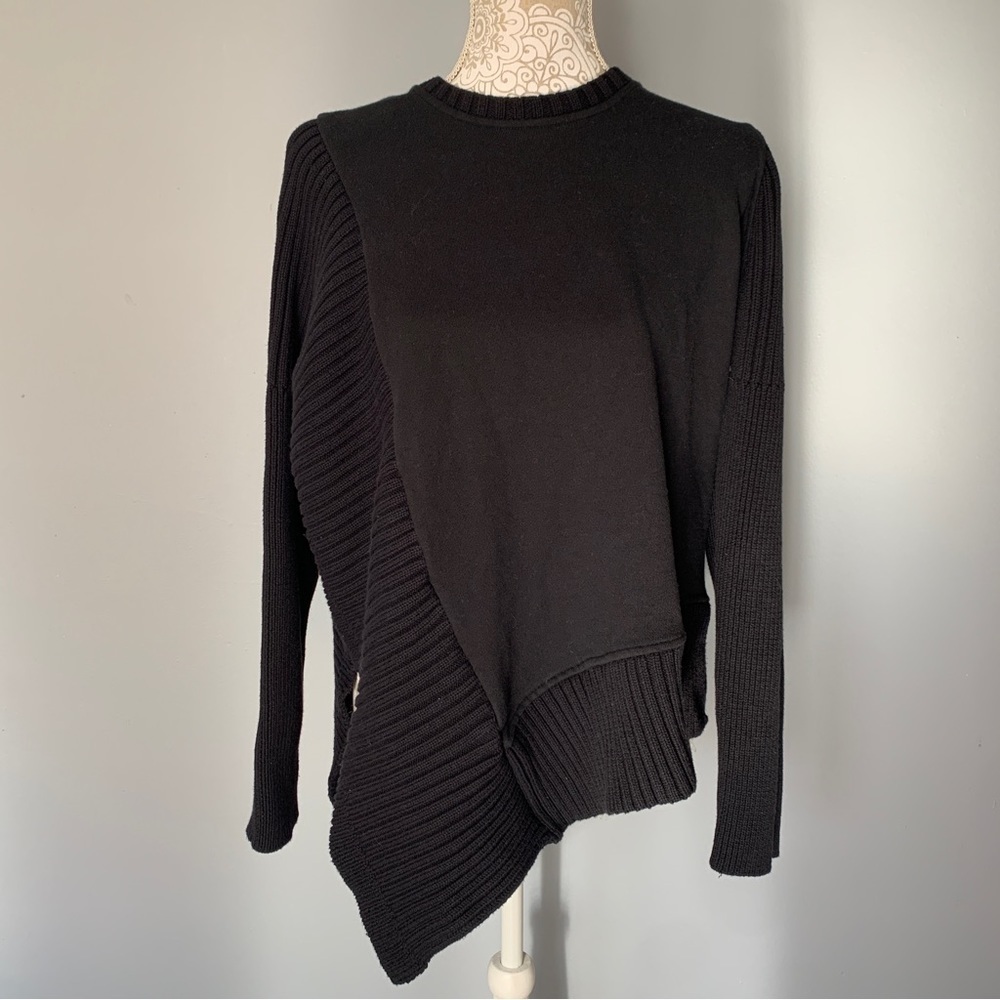 Athleta // black Asymmetrical sweatshirt size small ap2